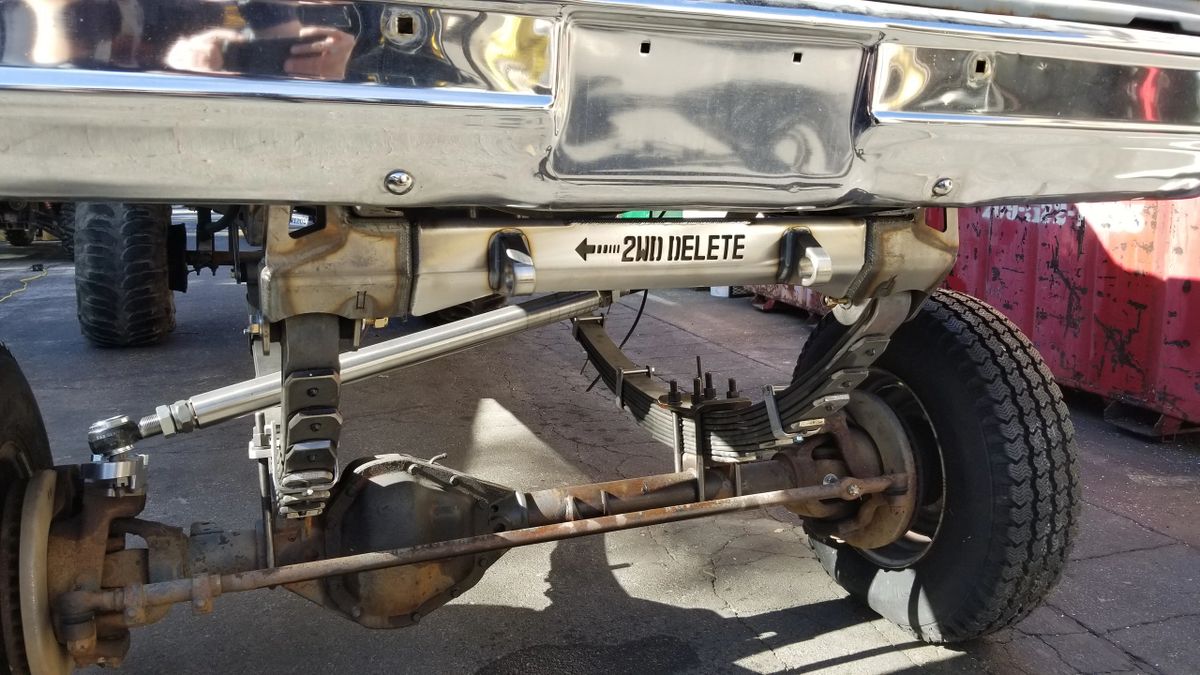 2WD DELETE '73'80 GM C SERIES 53.000" LEAF SPRING BRACKET KIT